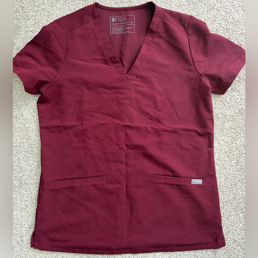 Figs Women’s Casma Three- Pocket Scrub Top